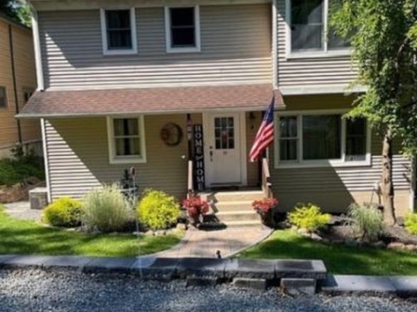 10 S Parkway, Jefferson, NJ 07885