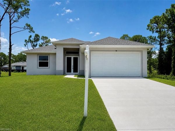 193 Castle AVE , LEHIGH ACRES, FL 33974
