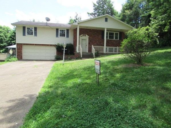 410 Crestridge Drive , Greensburg, PA 15601