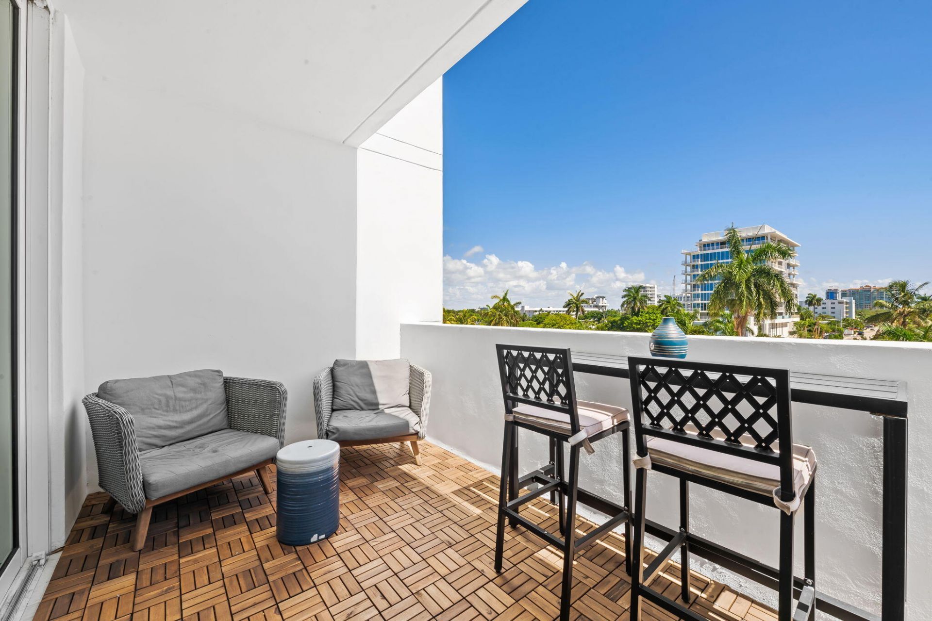 401 N Birch Road, Unit 409, Fort Lauderdale, FL 33304 Photo