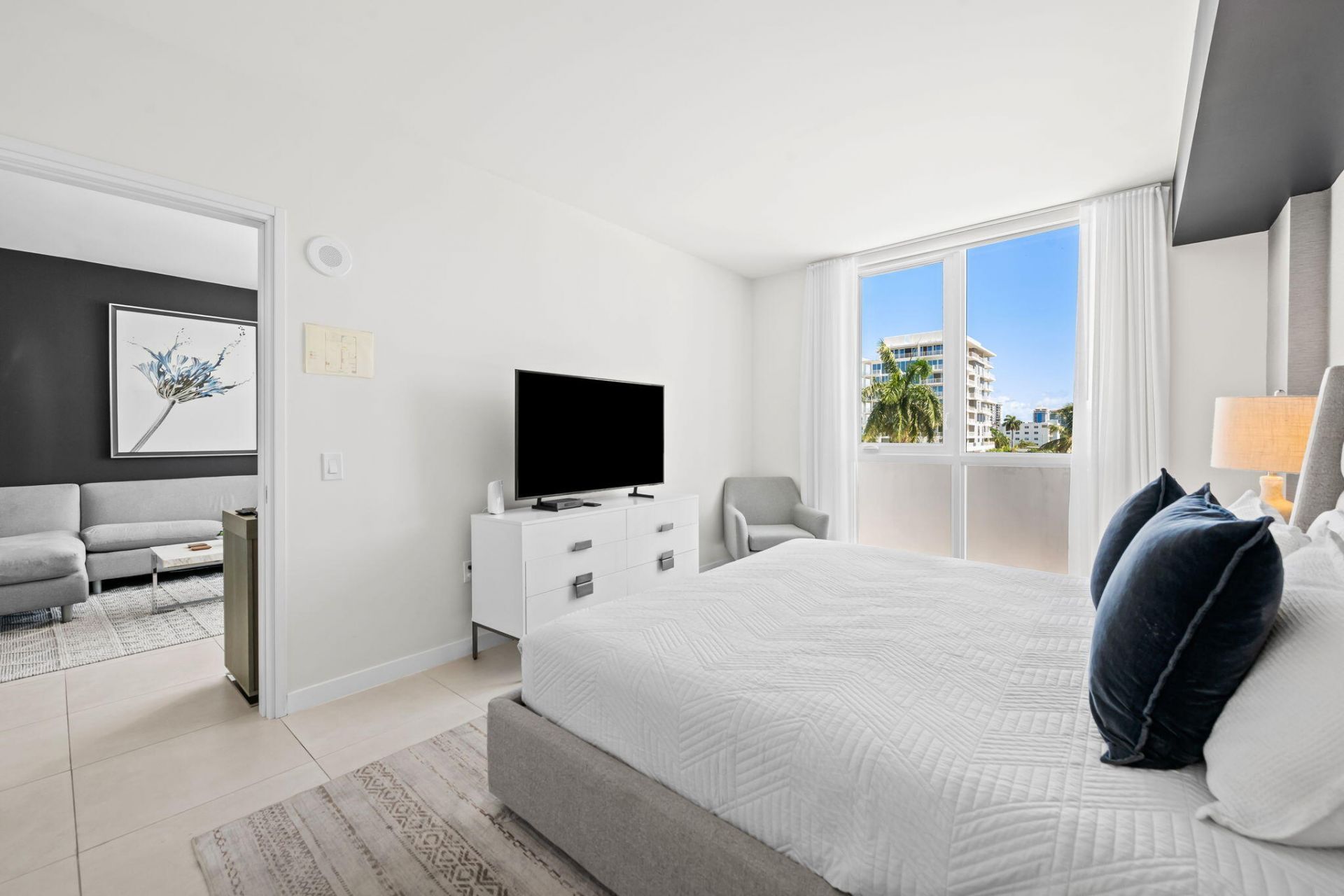 401 N Birch Road, Unit 409, Fort Lauderdale, FL 33304 Photo