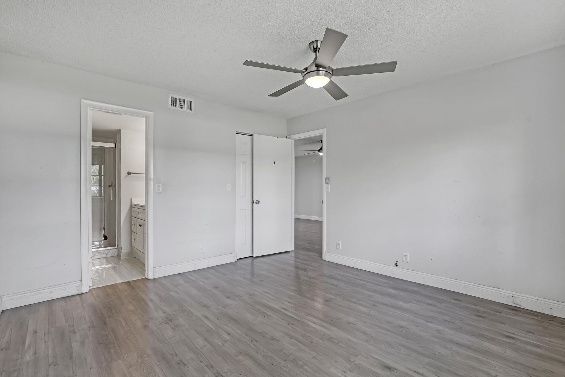 4575 Lucerne Lakes Boulevard, Unit 103, Lake Worth, FL 33467 Photo