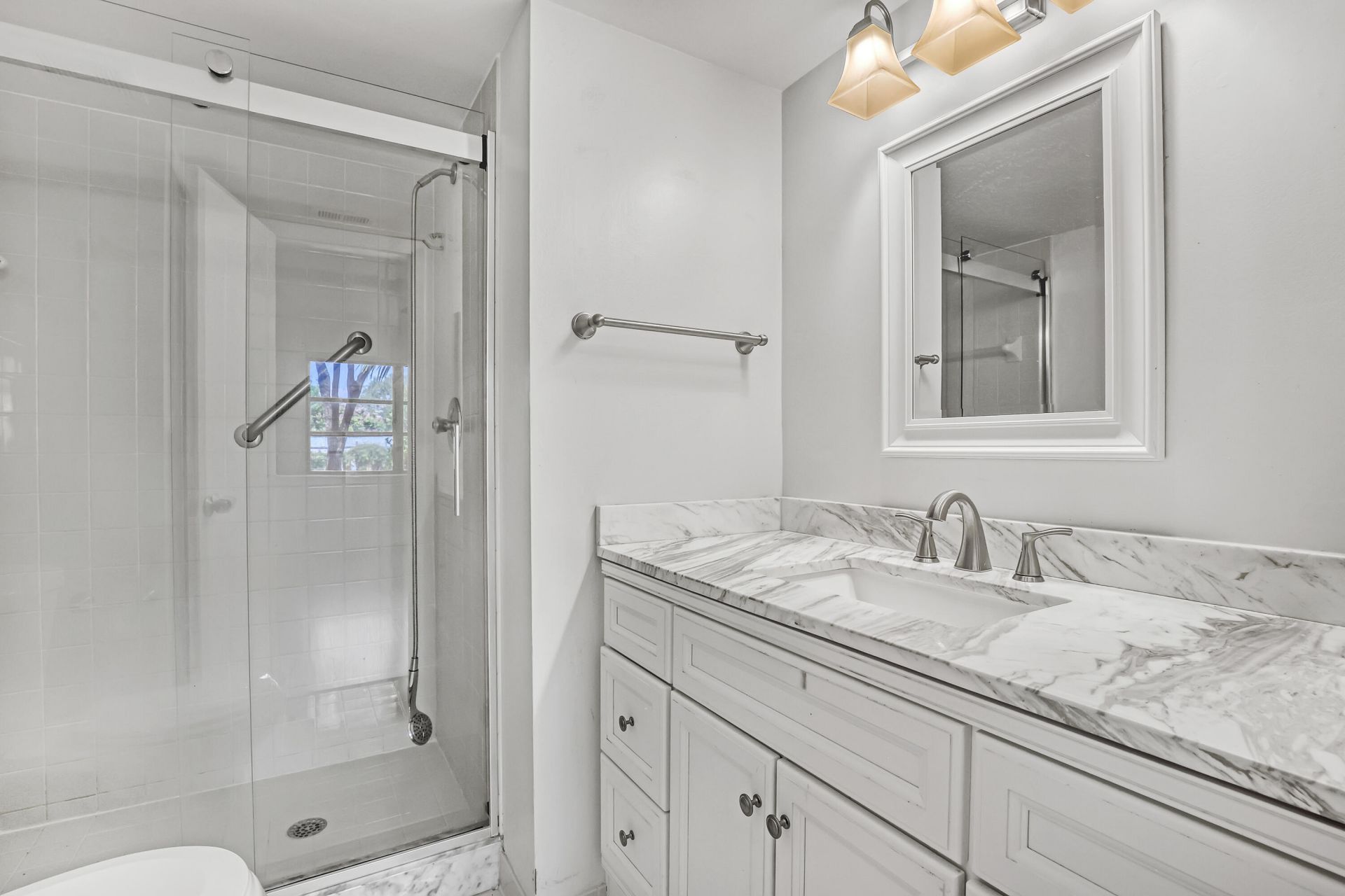 4575 Lucerne Lakes Boulevard, Unit 103, Lake Worth, FL 33467 Photo