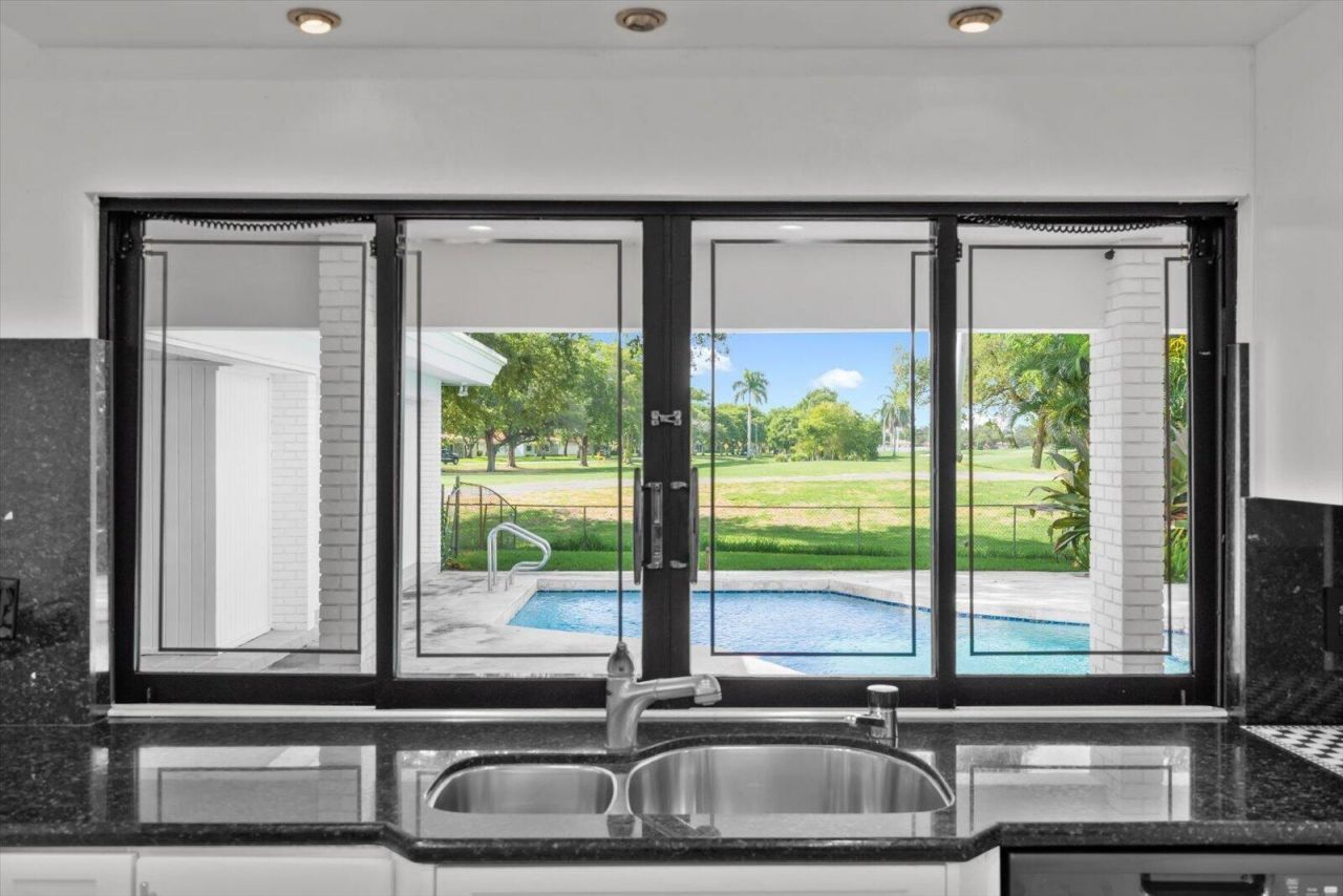 3500 N 45th Avenue, Hollywood, FL 33021 Photo