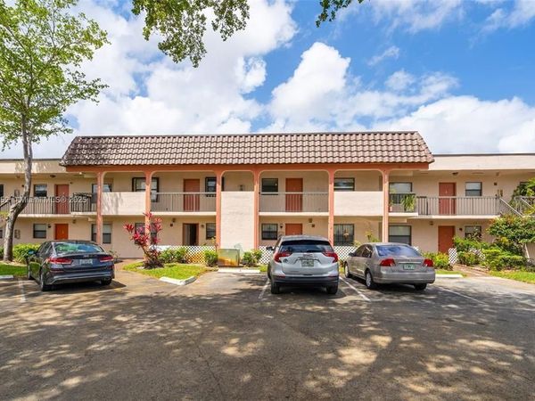 870 NE 207TH Terrace, Unit 204-9, Miami, FL 33179