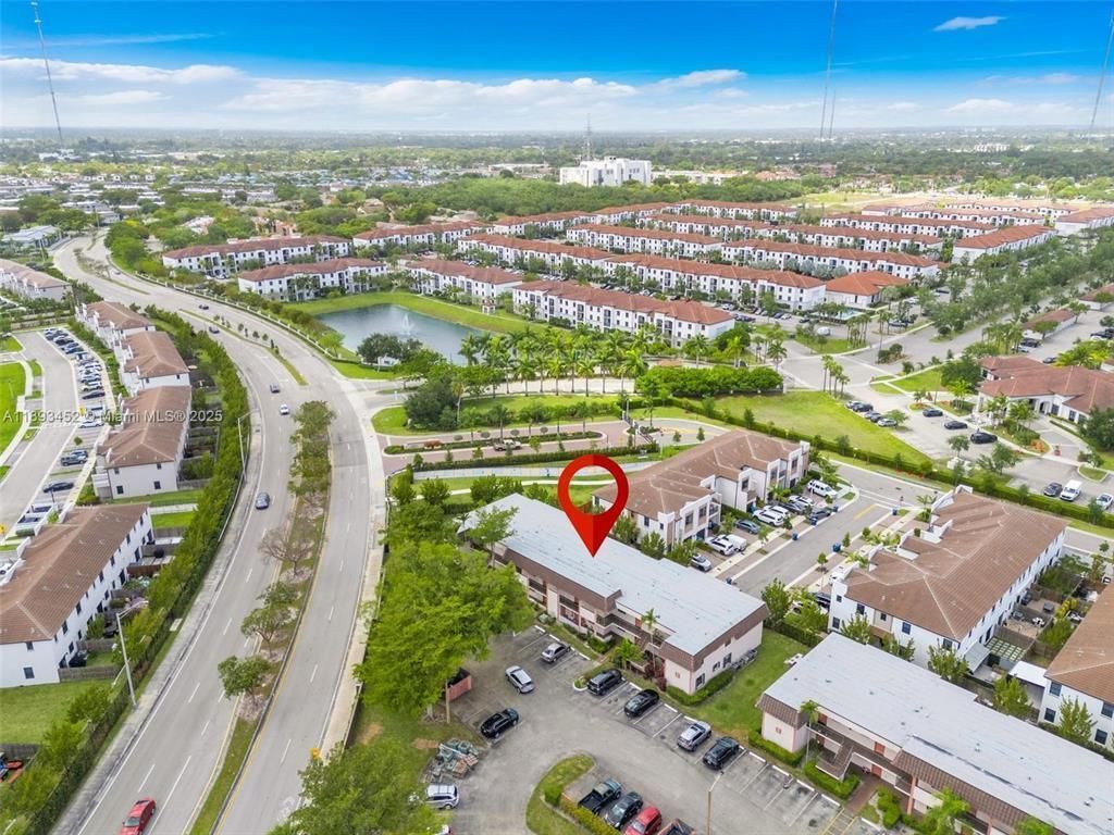 870 NE 207th Terrace, Unit 204-9, Miami, FL 33179 Photo