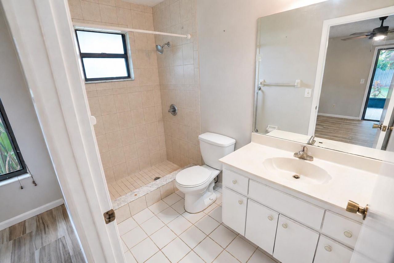 867 SE Starflower Avenue, Port Saint Lucie, FL 34983 Photo