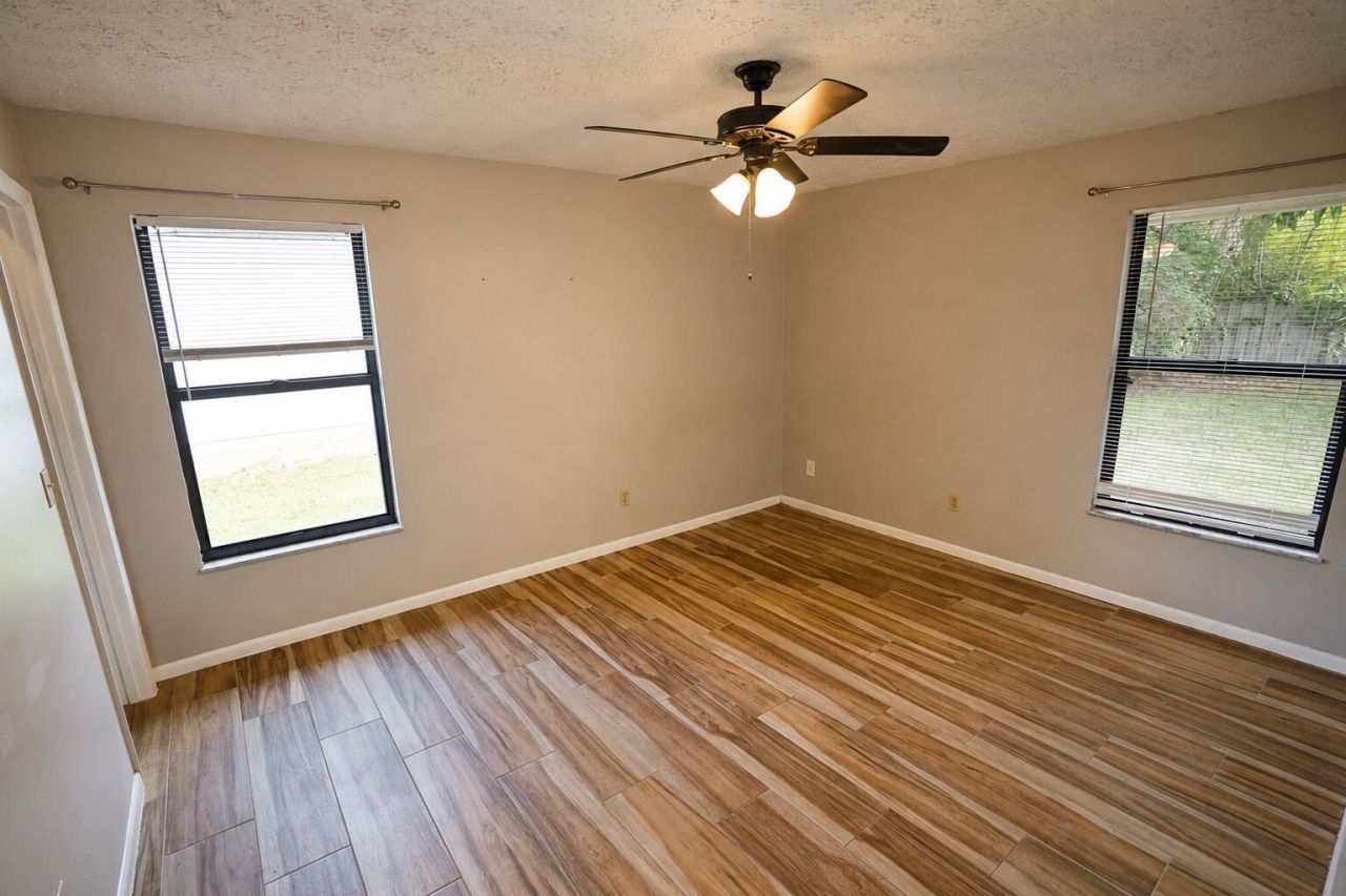 867 SE Starflower Avenue, Port Saint Lucie, FL 34983 Photo