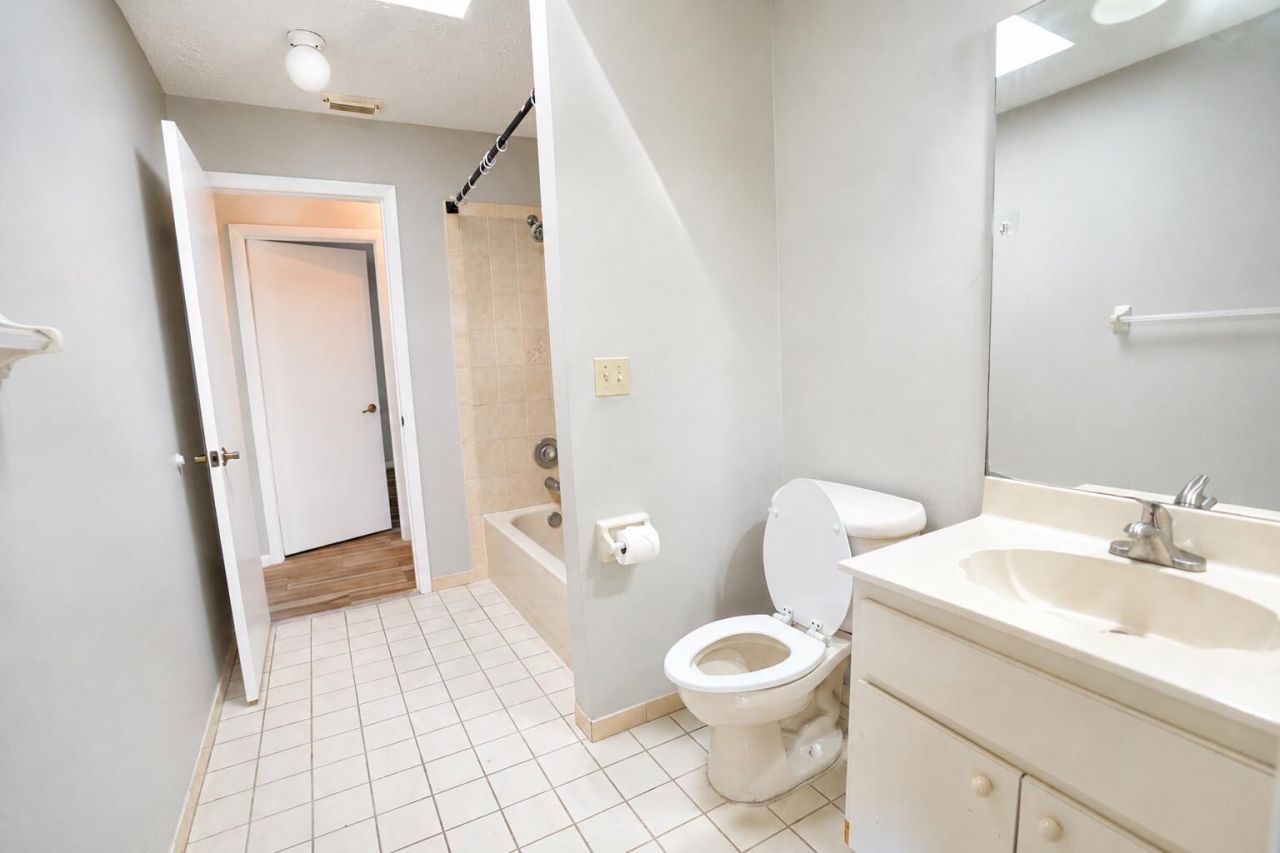 867 SE Starflower Avenue, Port Saint Lucie, FL 34983 Photo