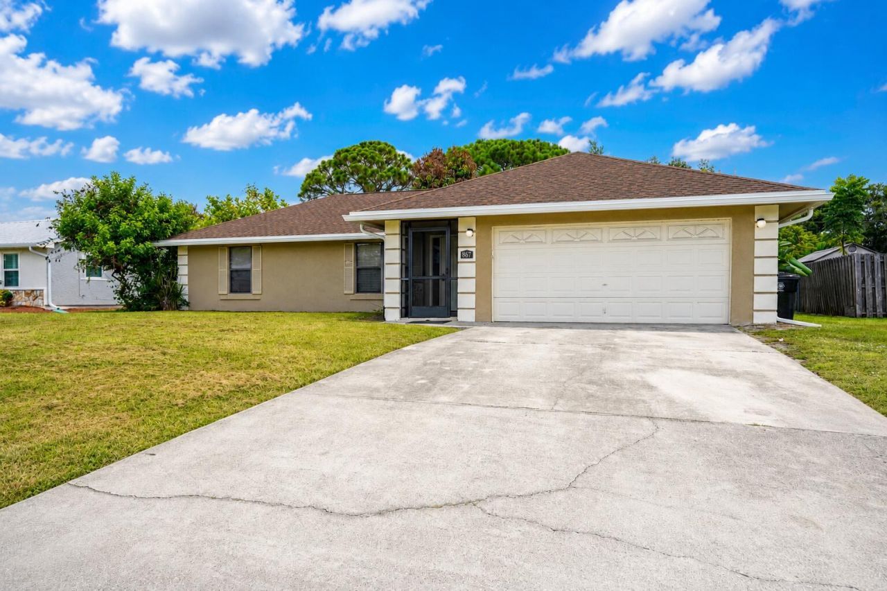 867 SE Starflower Avenue, Port Saint Lucie, FL 34983 Photo
