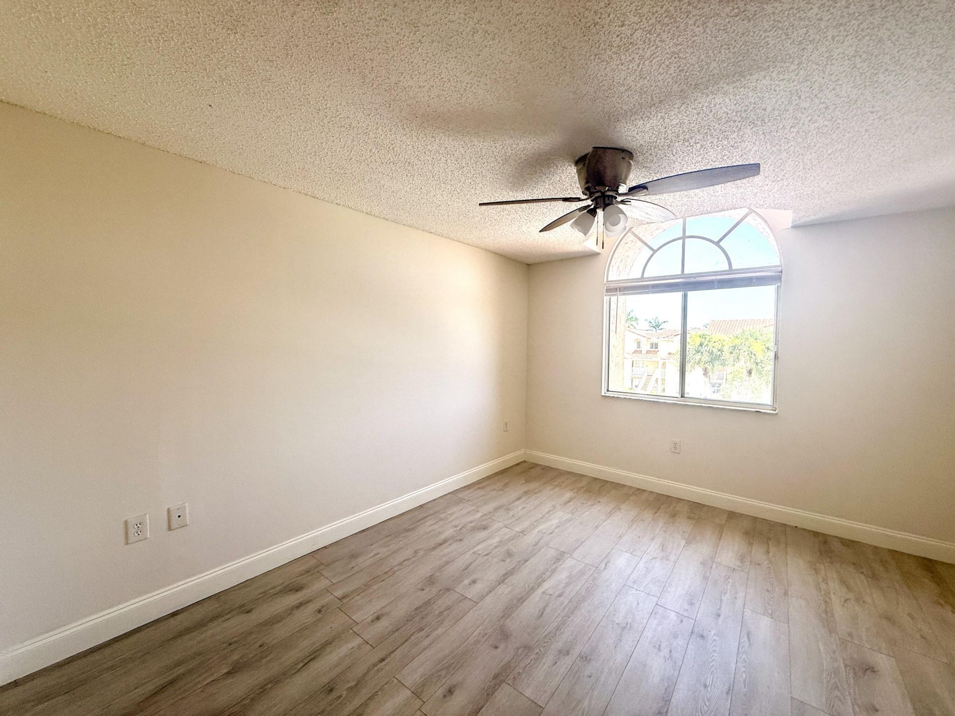 7206 Glenmoor Drive, West Palm Beach, FL 33409 Photo