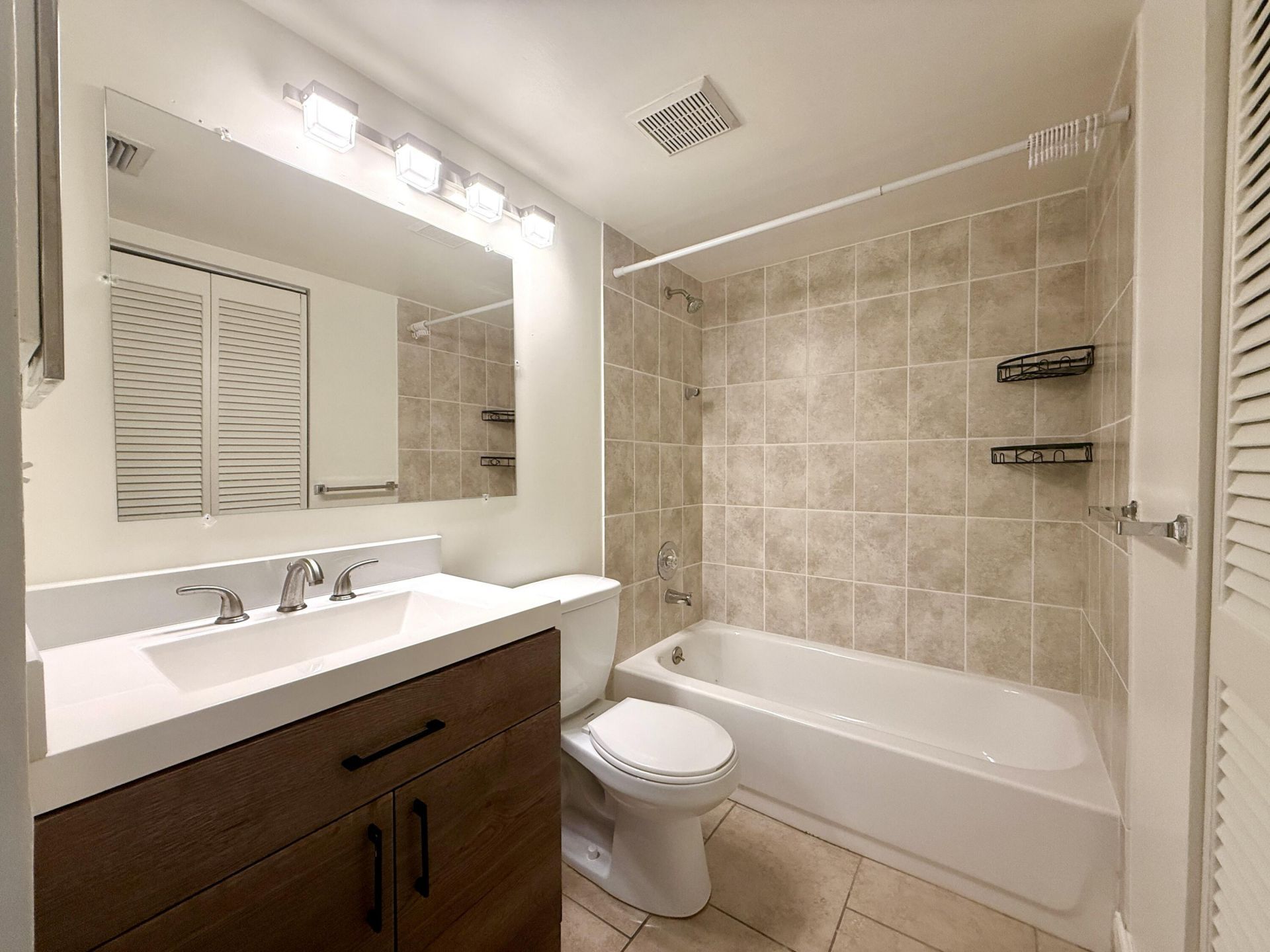 7206 Glenmoor Drive, West Palm Beach, FL 33409 Photo