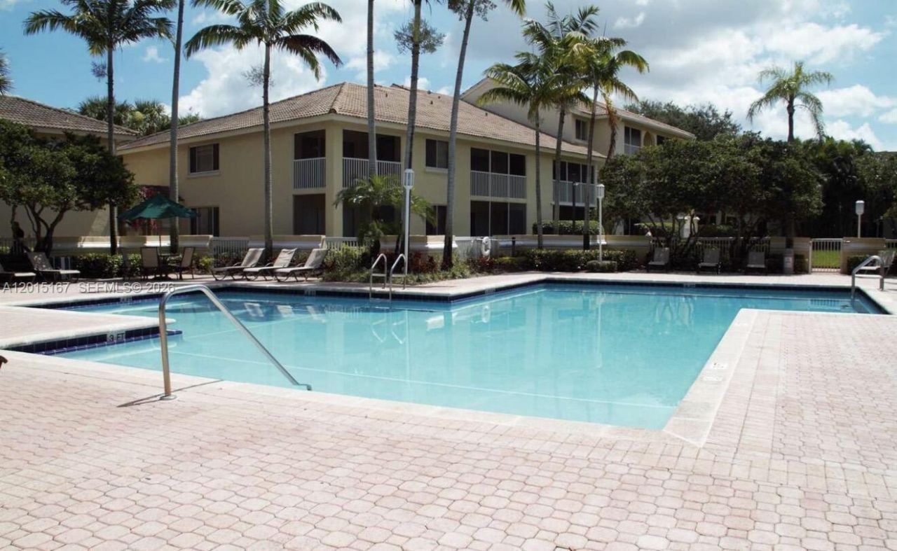 7206 Glenmoor Drive, West Palm Beach, FL 33409 Photo