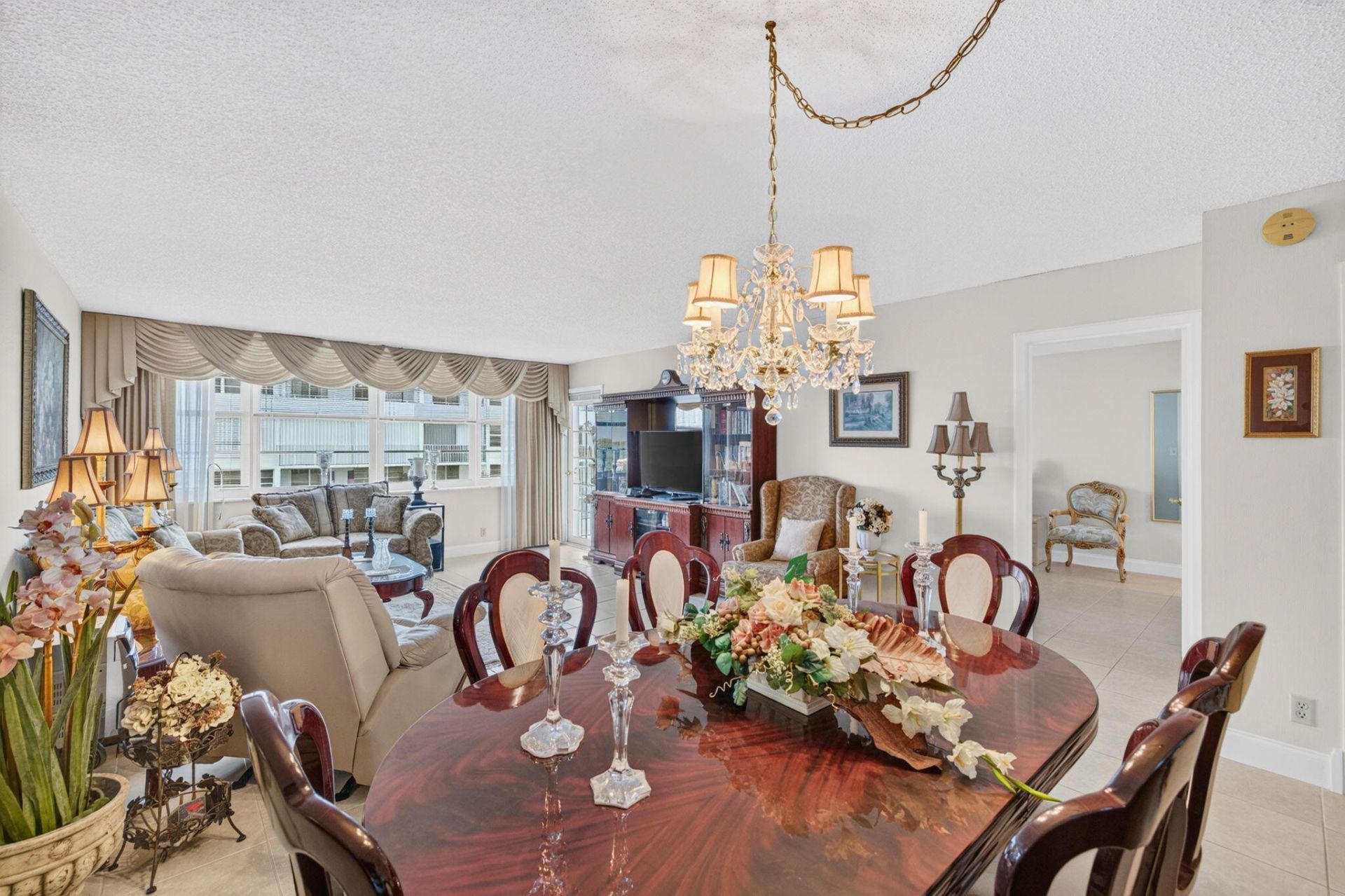 1160 N Federal Highway, Unit 1017, Fort Lauderdale, FL 33304 Photo