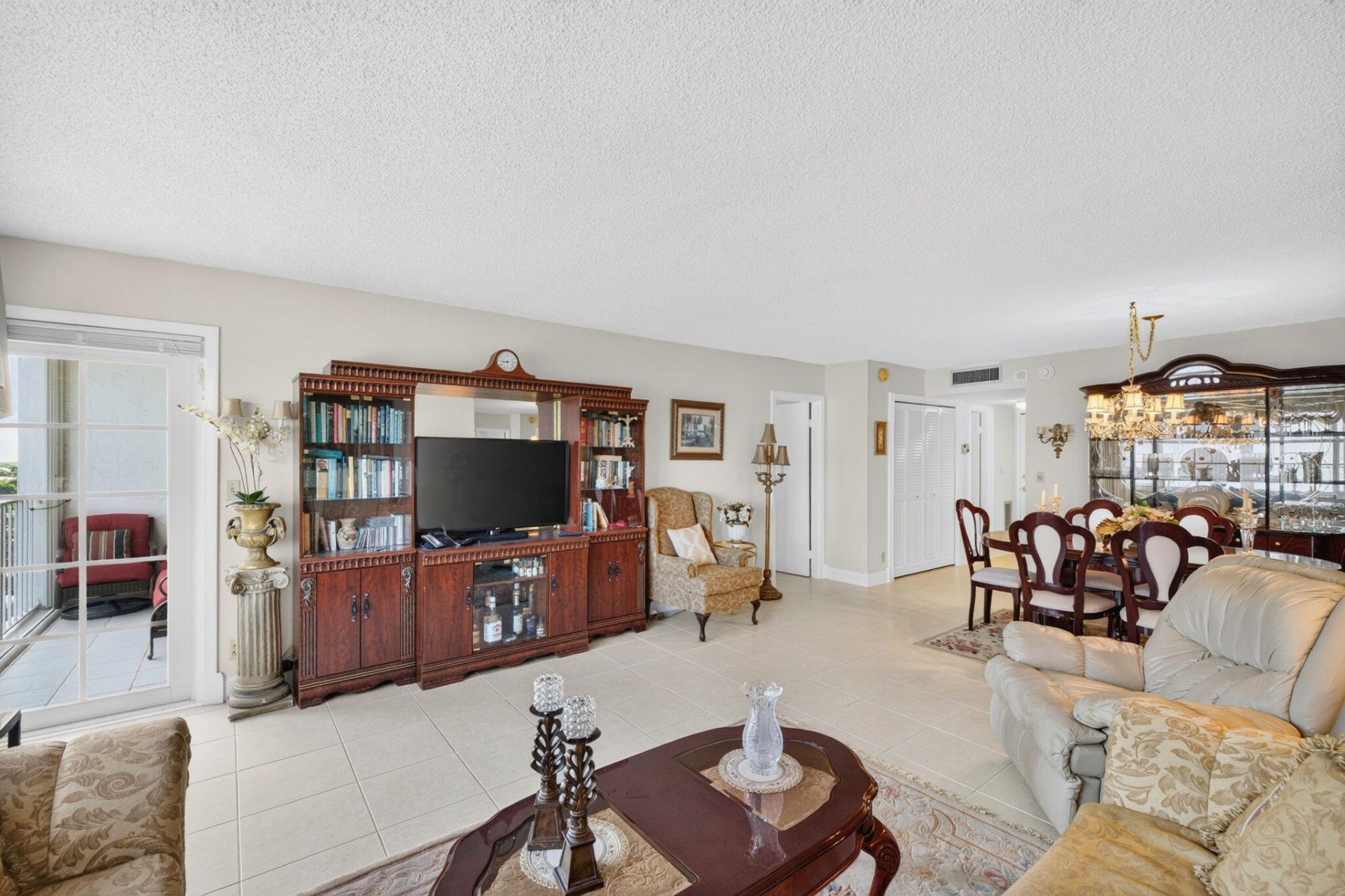 1160 N Federal Highway, Unit 1017, Fort Lauderdale, FL 33304 Photo