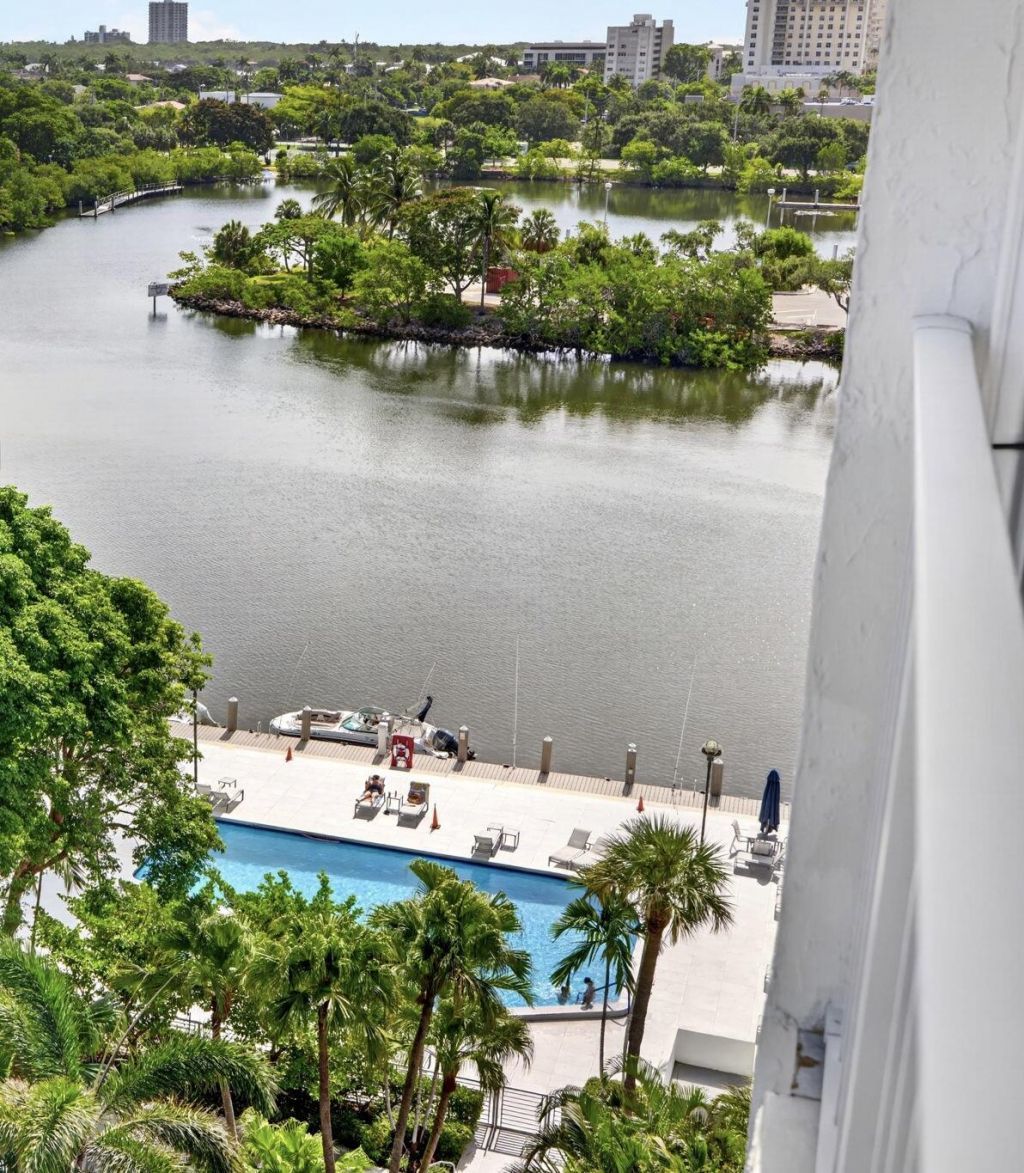 1160 N Federal Highway, Unit 1017, Fort Lauderdale, FL 33304 Photo