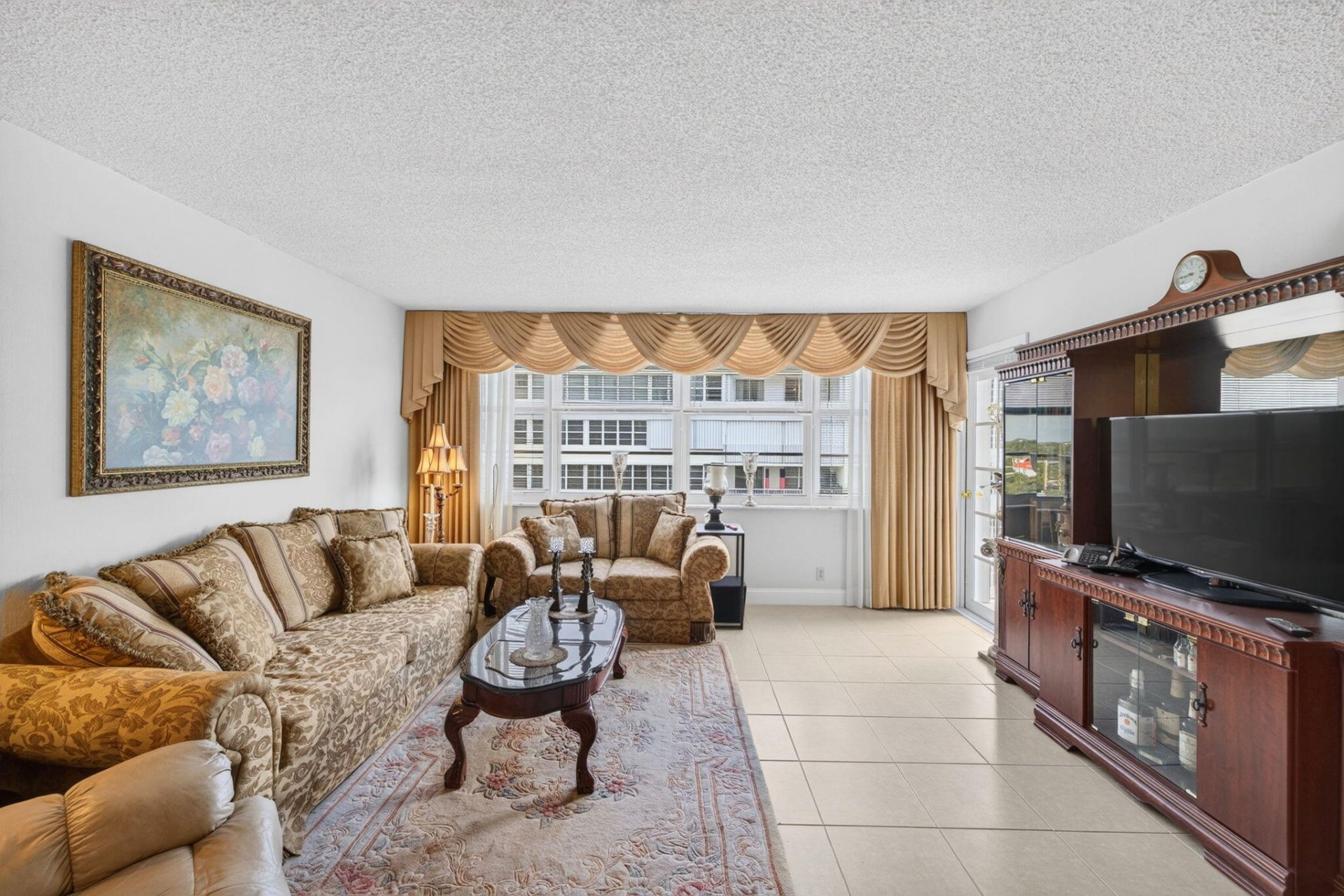 1160 N Federal Highway, Unit 1017, Fort Lauderdale, FL 33304 Photo