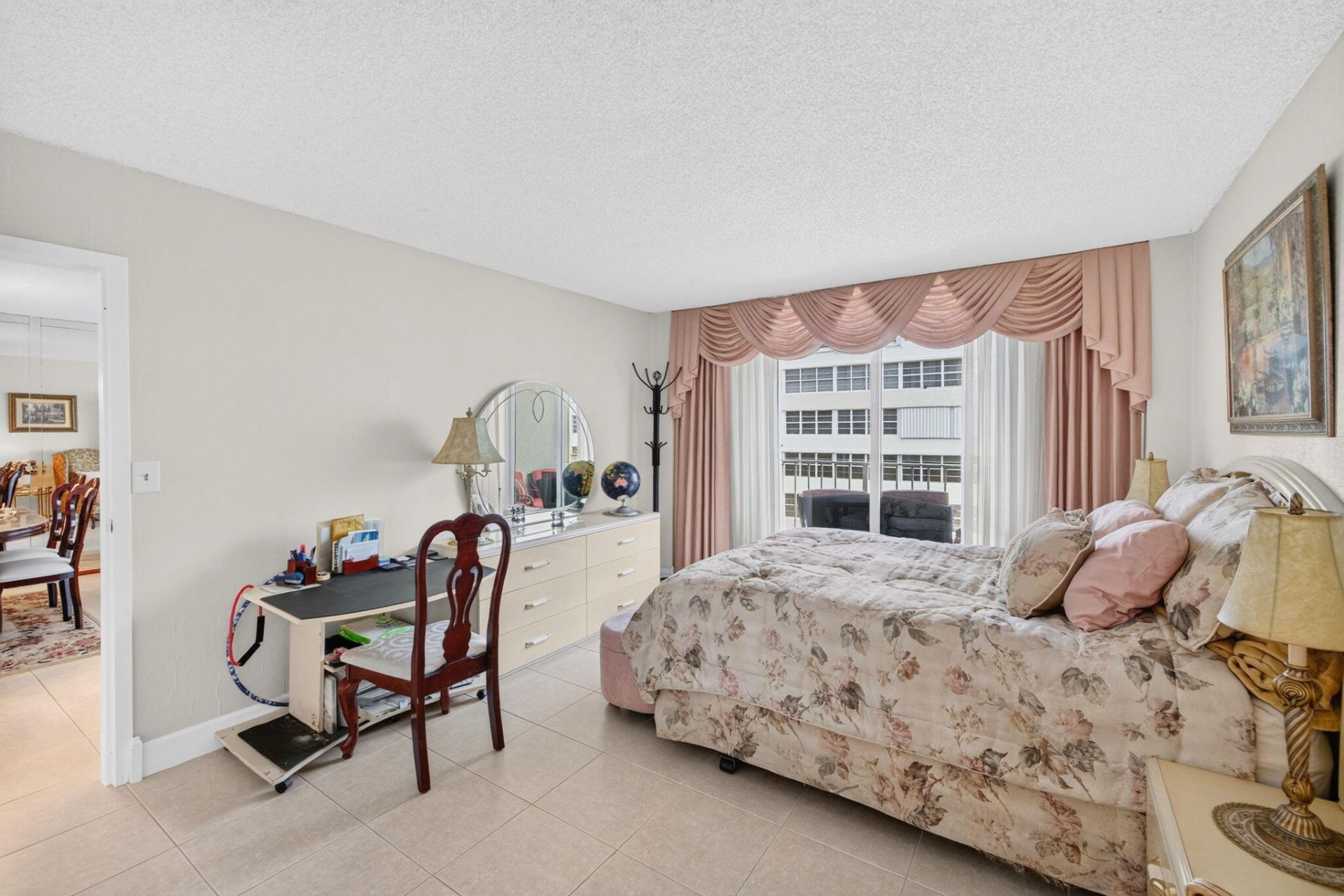1160 N Federal Highway, Unit 1017, Fort Lauderdale, FL 33304 Photo