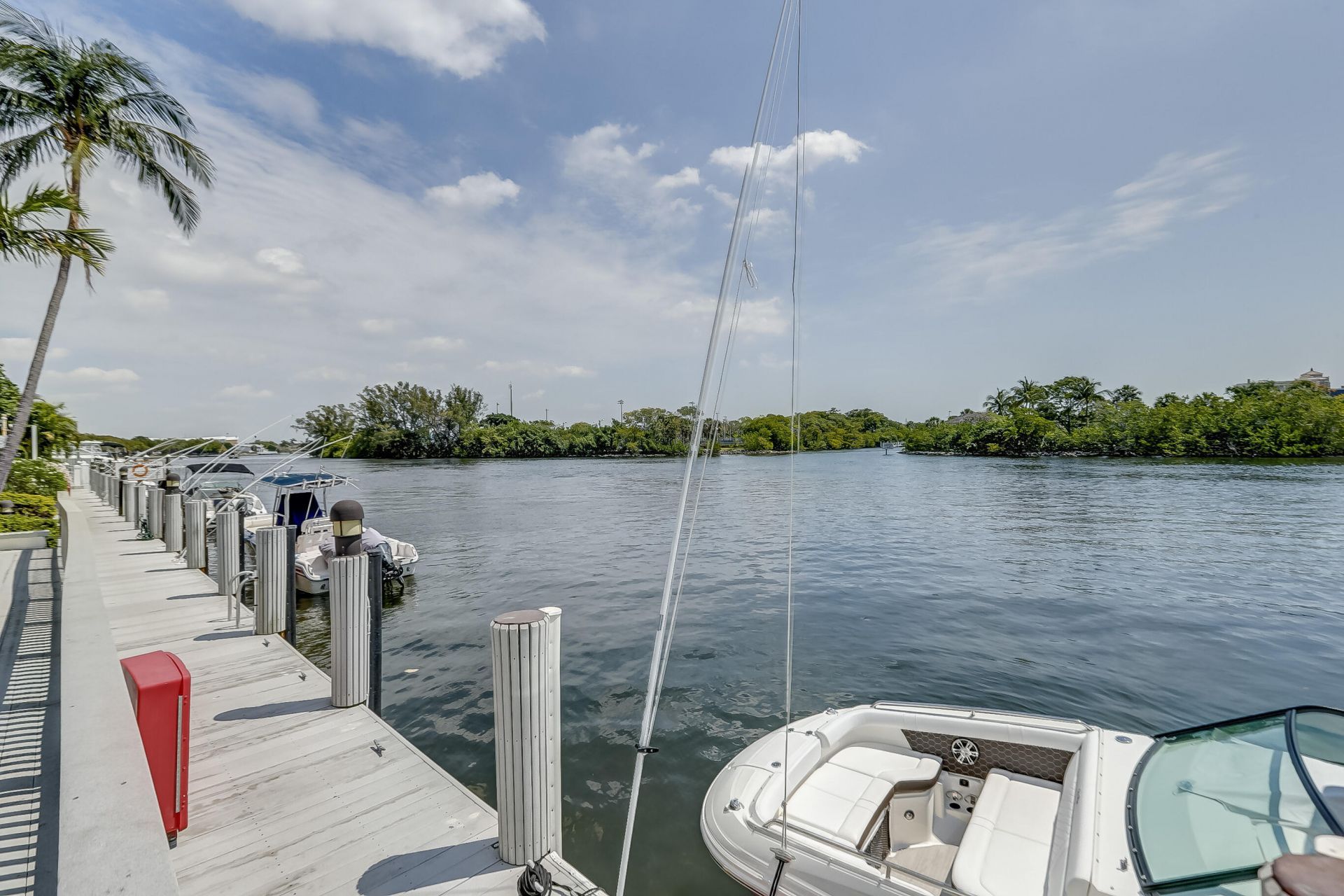 1160 N Federal Highway, Unit 1017, Fort Lauderdale, FL 33304 Photo