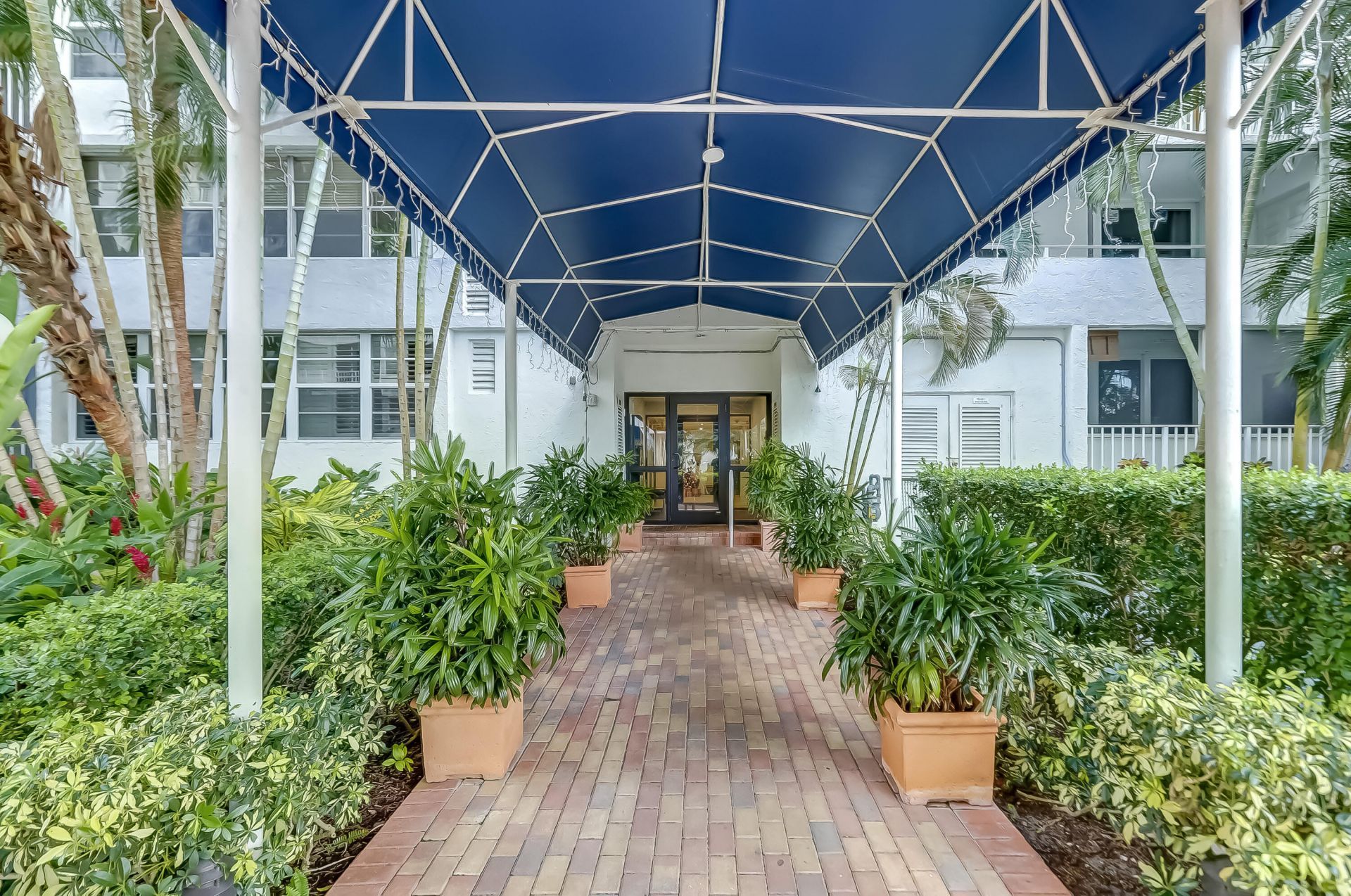 1160 N Federal Highway, Unit 1017, Fort Lauderdale, FL 33304 Photo