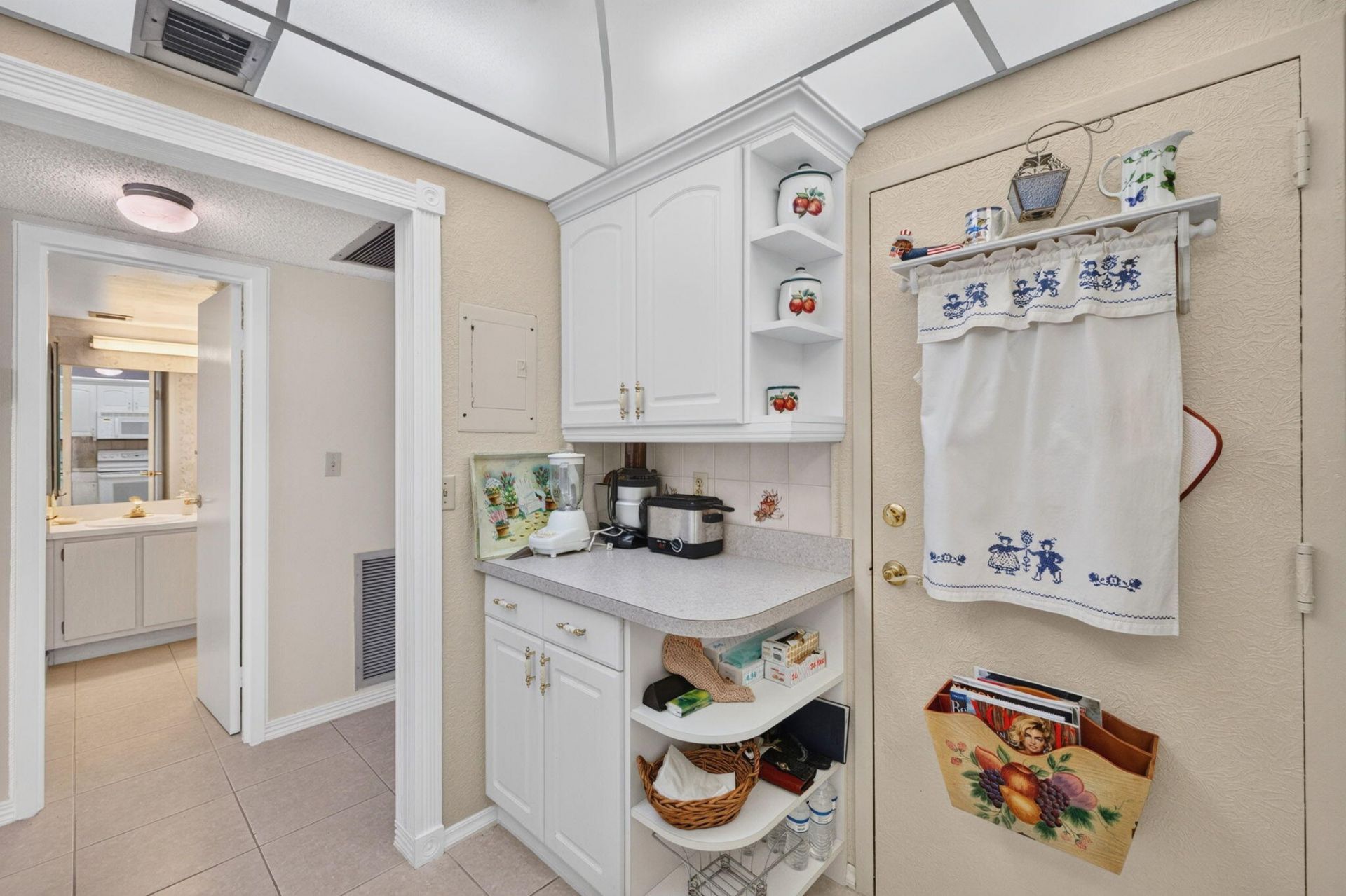1160 N Federal Highway, Unit 1017, Fort Lauderdale, FL 33304 Photo