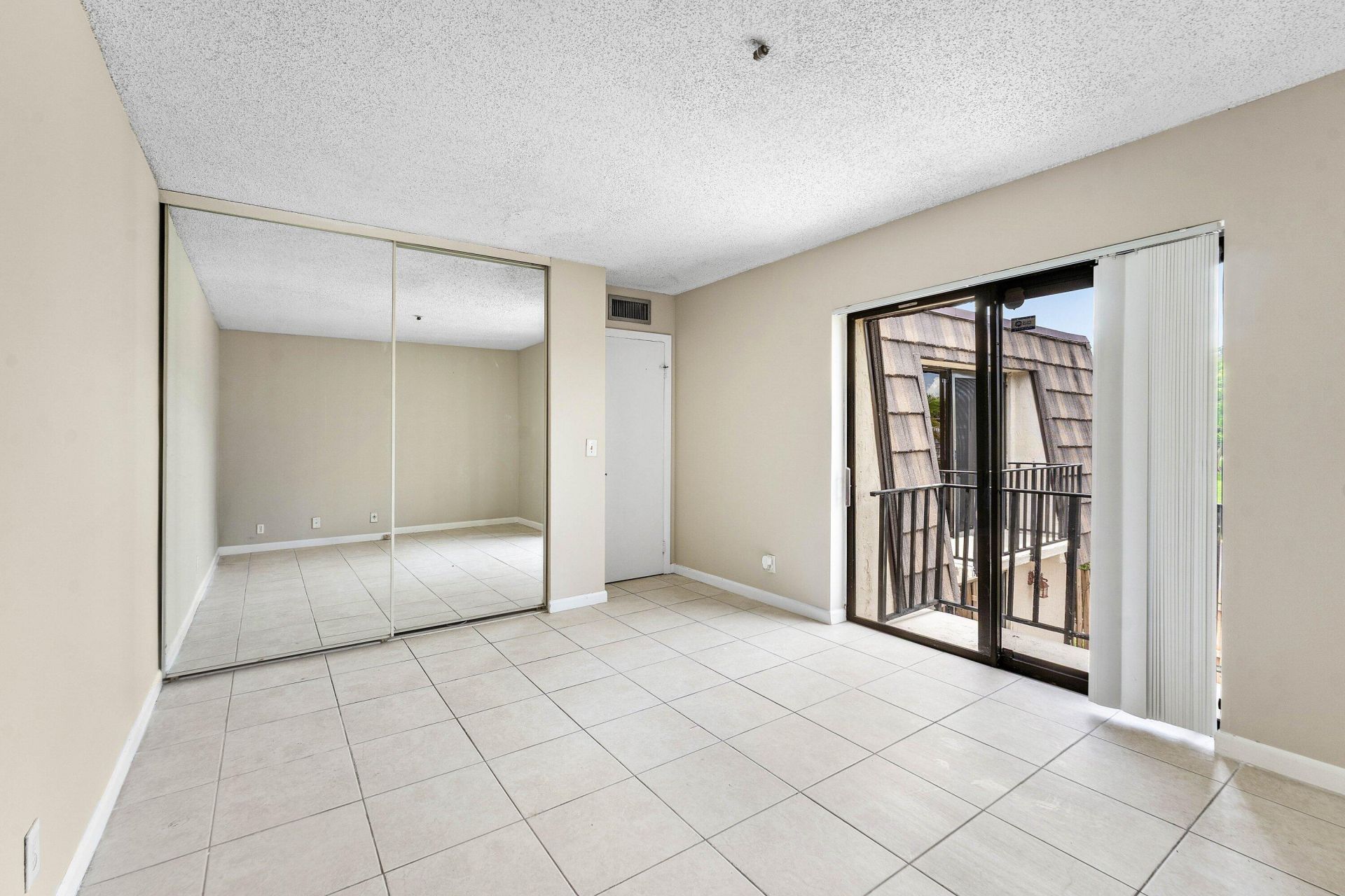 1534 Forest Lakes Circle, Unit D, West Palm Beach, FL 33406 Photo