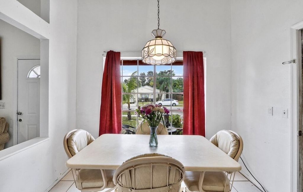 10103 Pinafore Lane, Royal Palm Beach, FL 33411 Photo