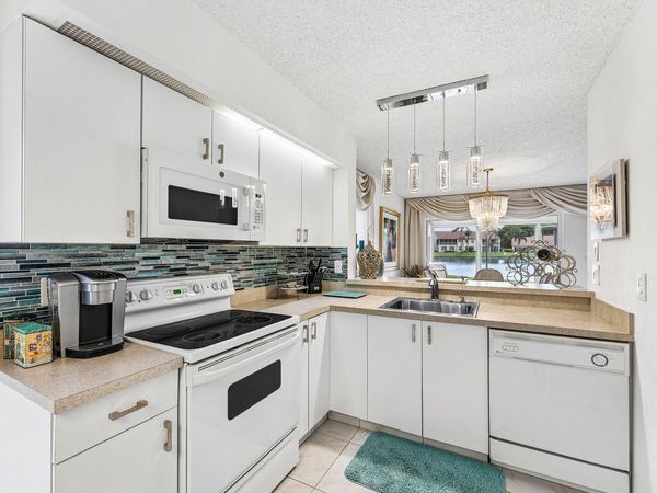 14388 Emerald Lake Drive, Unit 2, Delray Beach, FL 33446