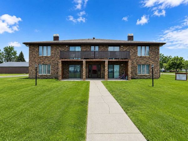 241 6th Avenue S, Casselton, ND 58012
