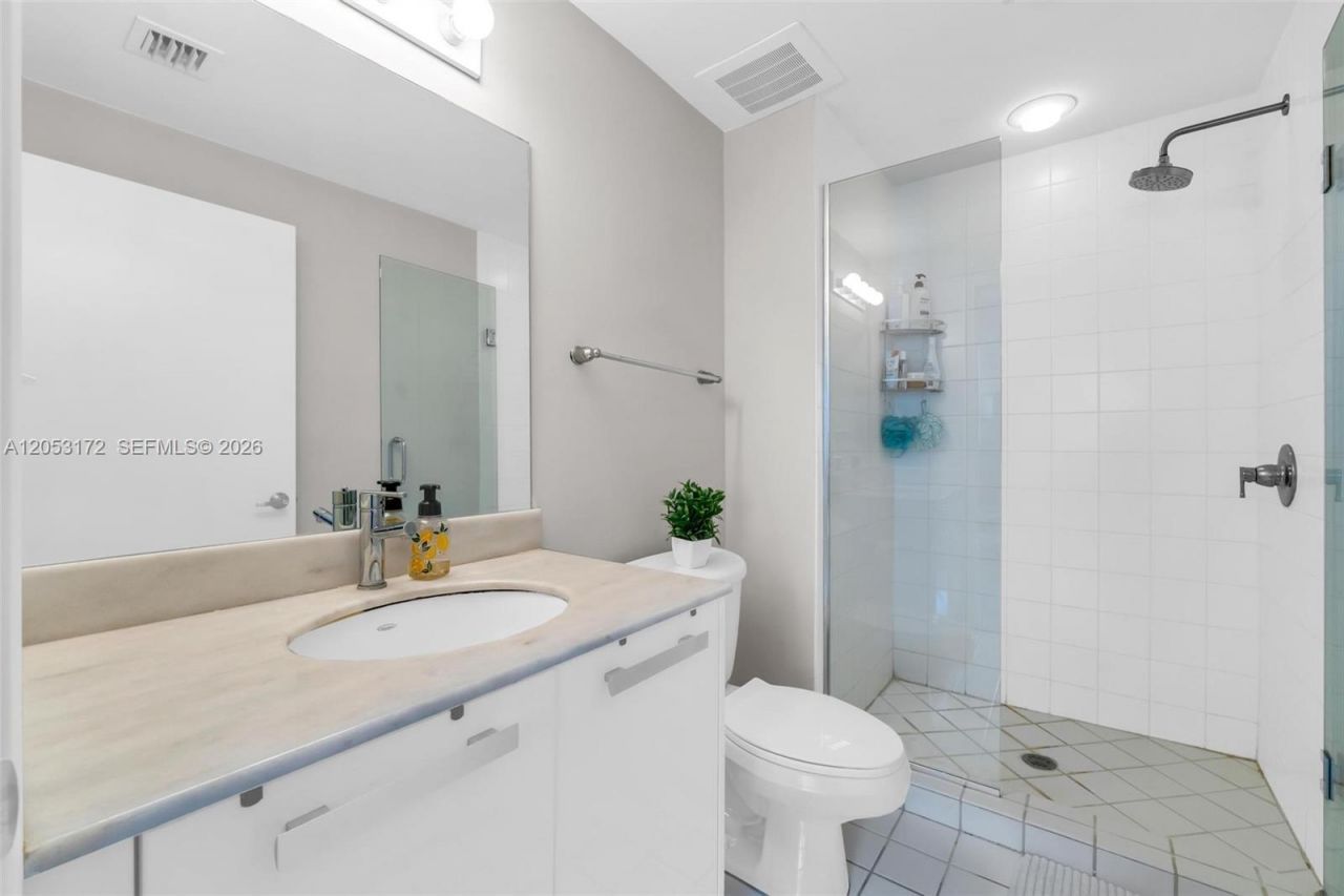 601 NE 36th St, Unit 904, Miami, FL 33137 Photo