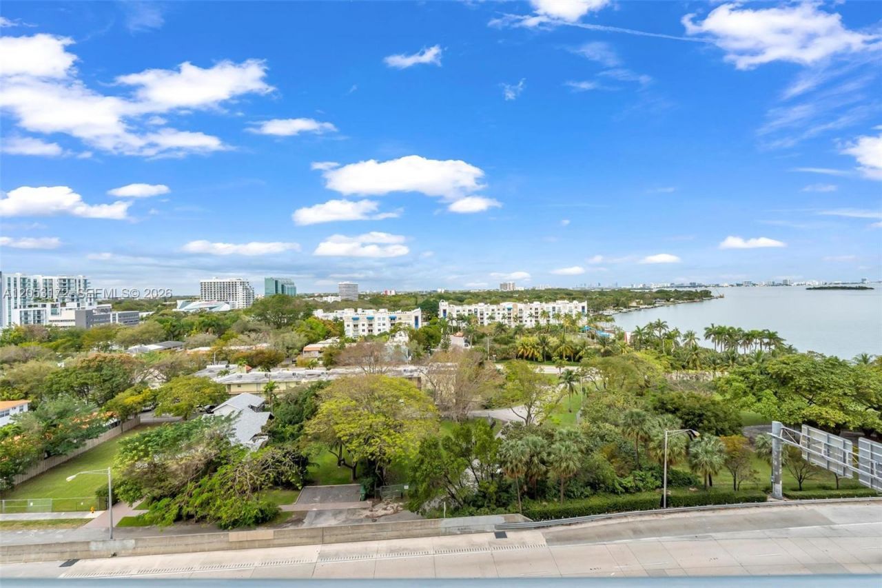 601 NE 36th St, Unit 904, Miami, FL 33137 Photo