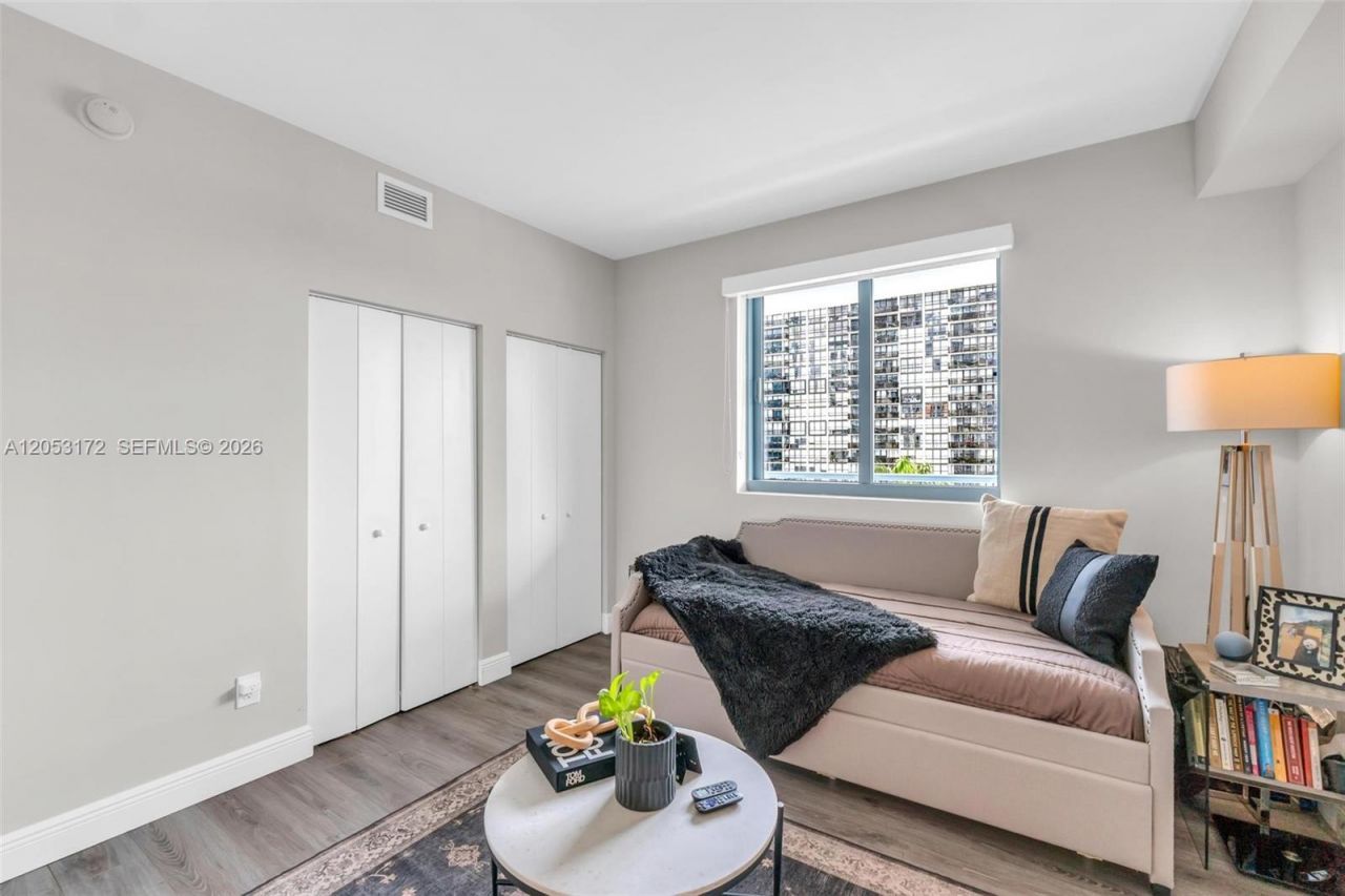 601 NE 36th St, Unit 904, Miami, FL 33137 Photo