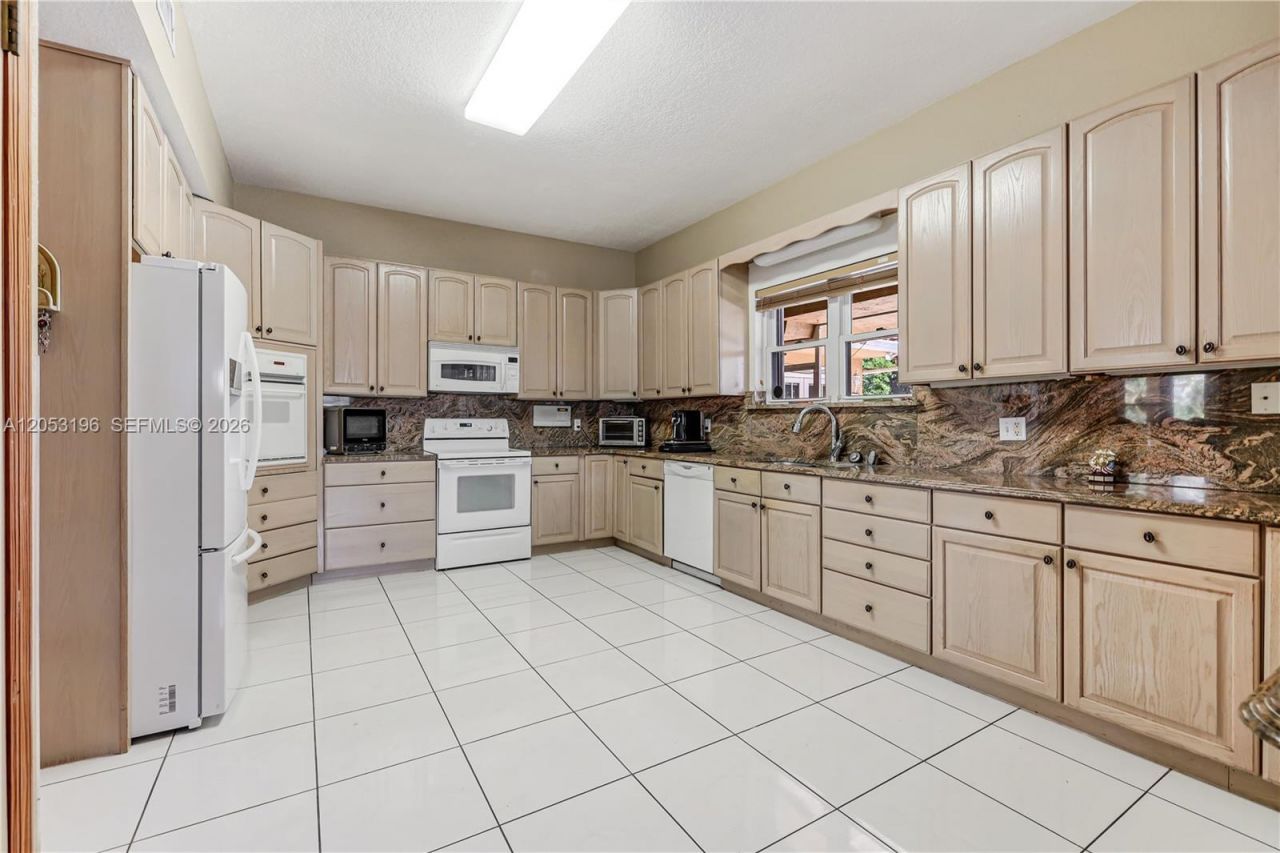 16520 SW 272nd St, Homestead, FL 33031 Photo