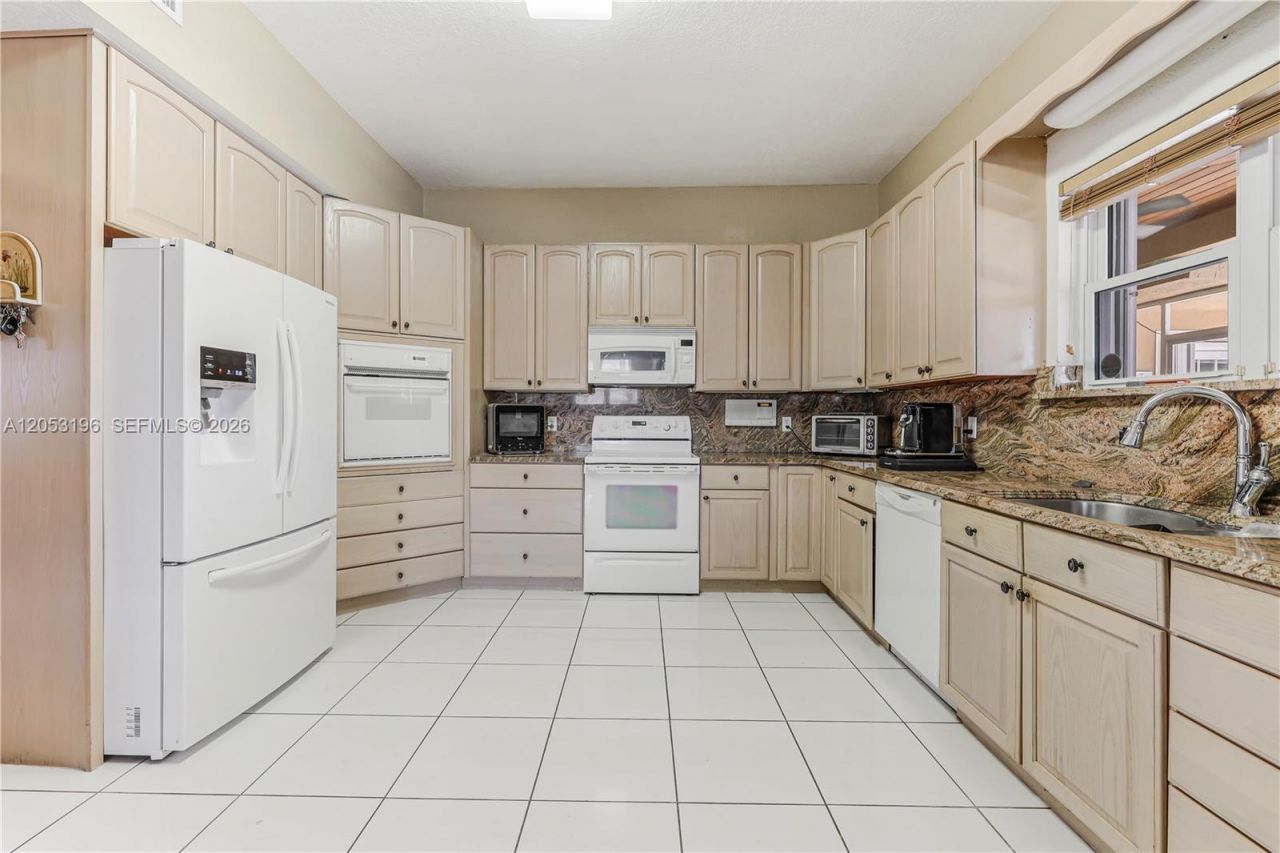16520 SW 272nd St, Homestead, FL 33031 Photo