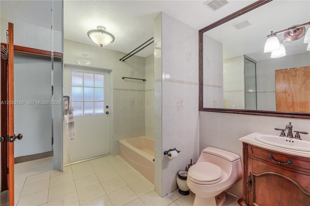 16520 SW 272nd St, Homestead, FL 33031 Photo