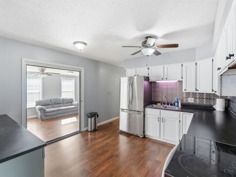 98 Millard Drive, Franklin, OH 45005 Photo 11