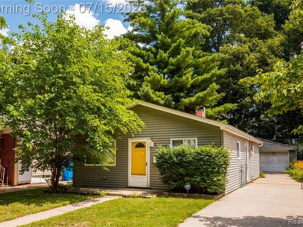 27842 Lenox Avenue, Madison Heights, MI 48071