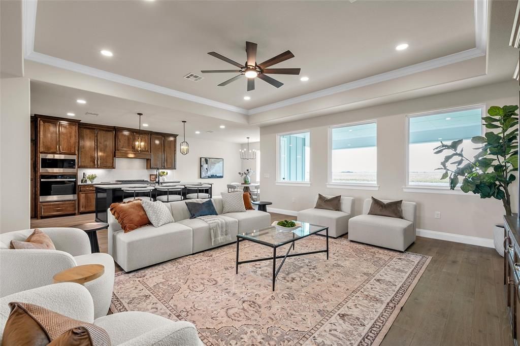 1025 Galaxy  Woodway, TX 76712