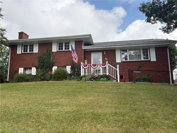 38 Highland Ave , West Alexander, PA 15376