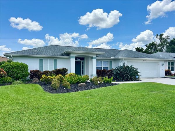 5024 SOUTHERN PINE CIRCLE , VENICE, FL 34293
