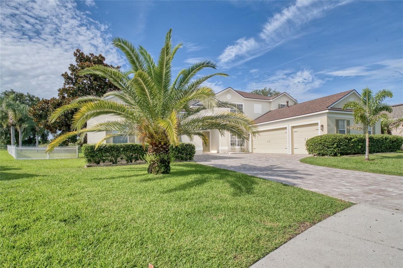 2924 Majestic Isle Drive , Clermont, FL 34711 Photo