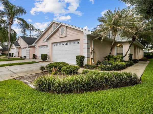 4 ENCLAVE DRIVE , WINTER HAVEN, FL 33884