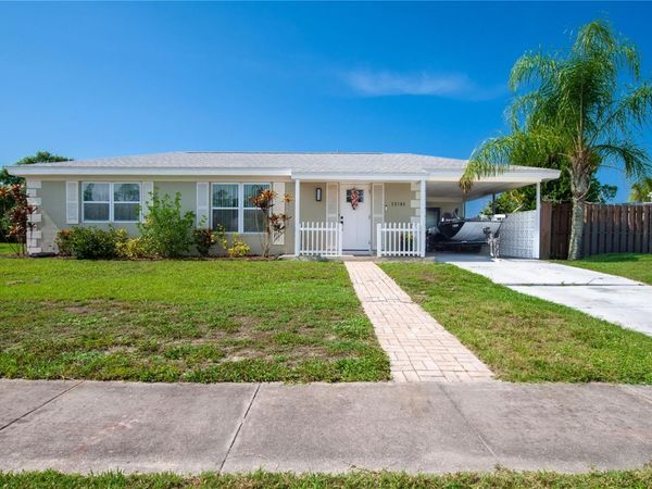 22295 MONTROSE AVENUE , PORT CHARLOTTE, FL 33952