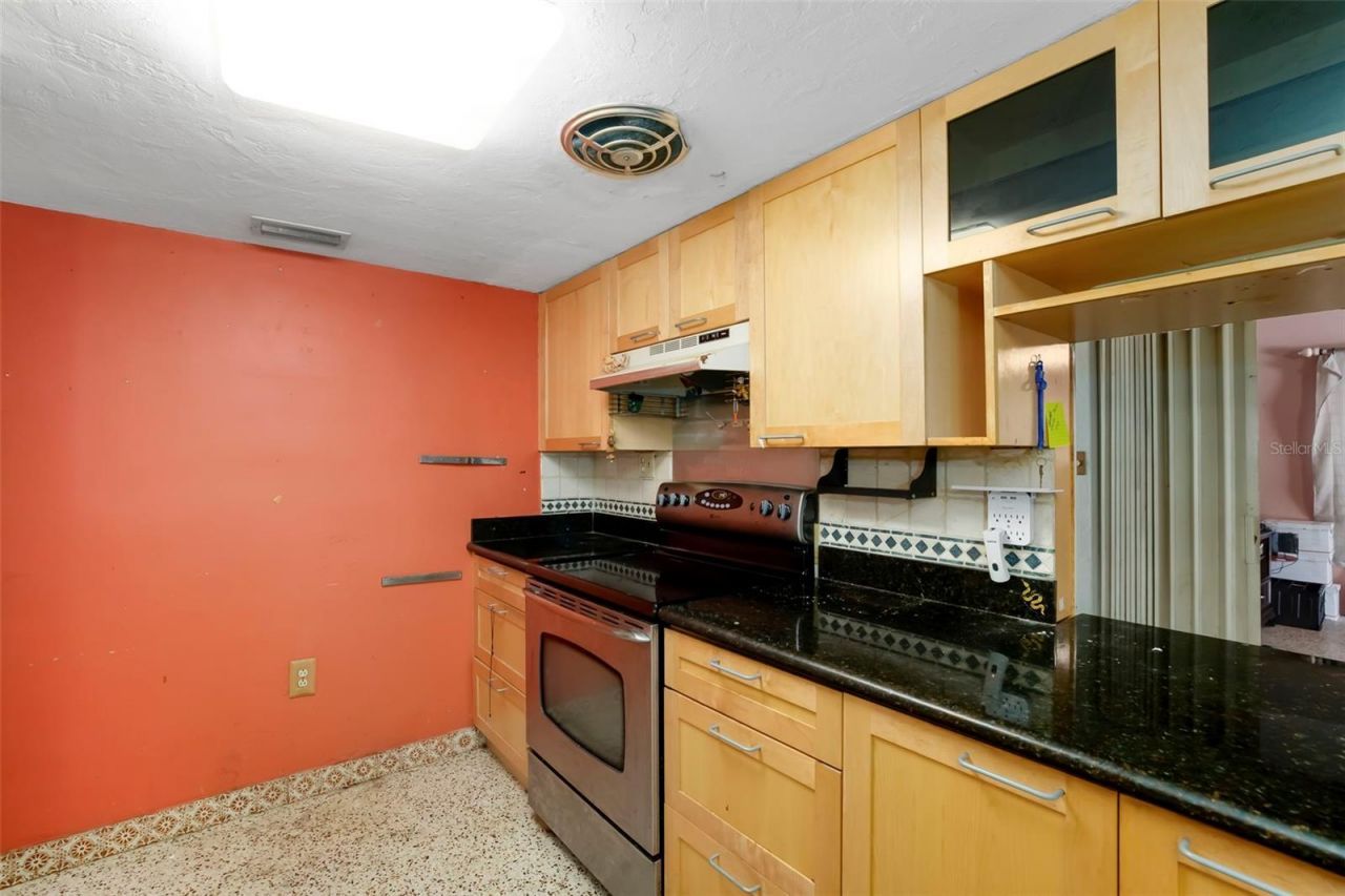 2742 S East Avenue , Sarasota, FL 34239 Photo