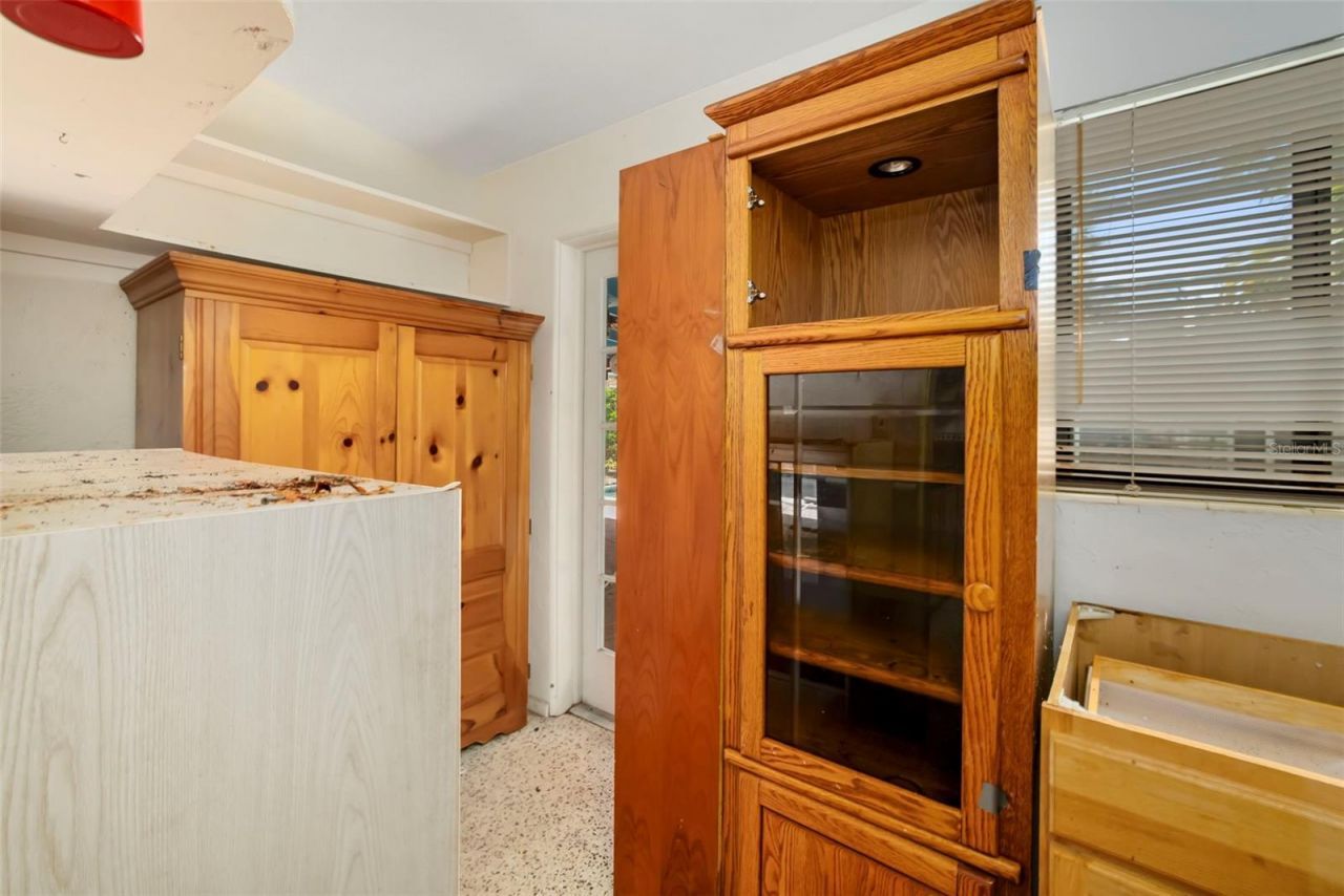 2742 S East Avenue , Sarasota, FL 34239 Photo