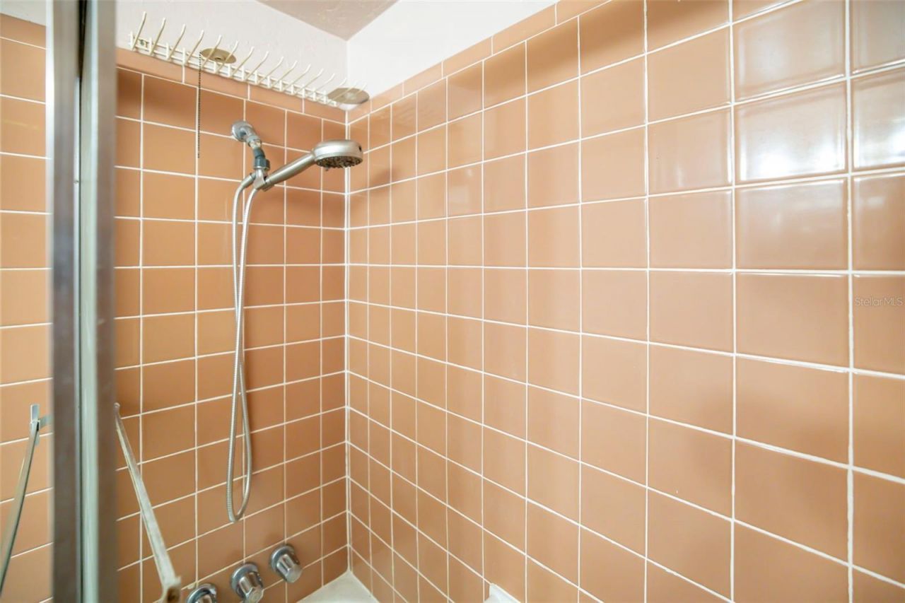 2742 S East Avenue , Sarasota, FL 34239 Photo