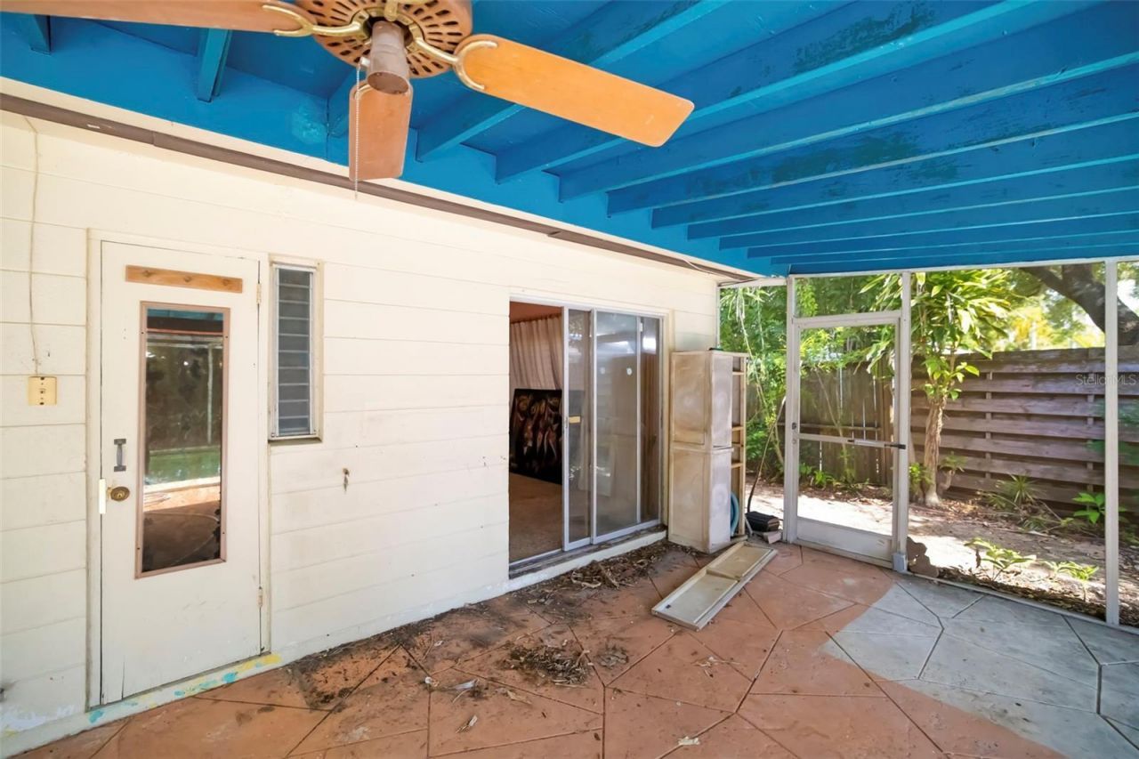 2742 S East Avenue , Sarasota, FL 34239 Photo