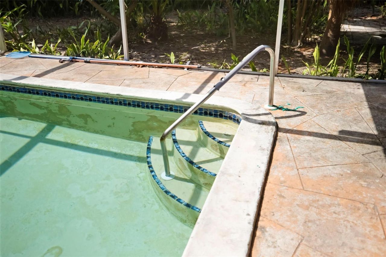 2742 S East Avenue , Sarasota, FL 34239 Photo
