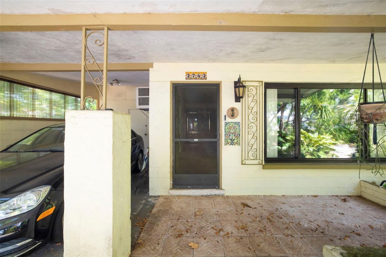 2742 S East Avenue , Sarasota, FL 34239 Photo