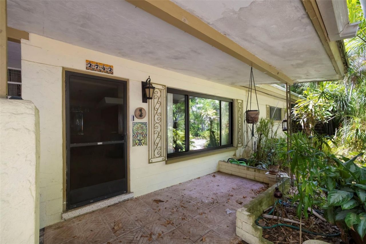 2742 S East Avenue , Sarasota, FL 34239 Photo